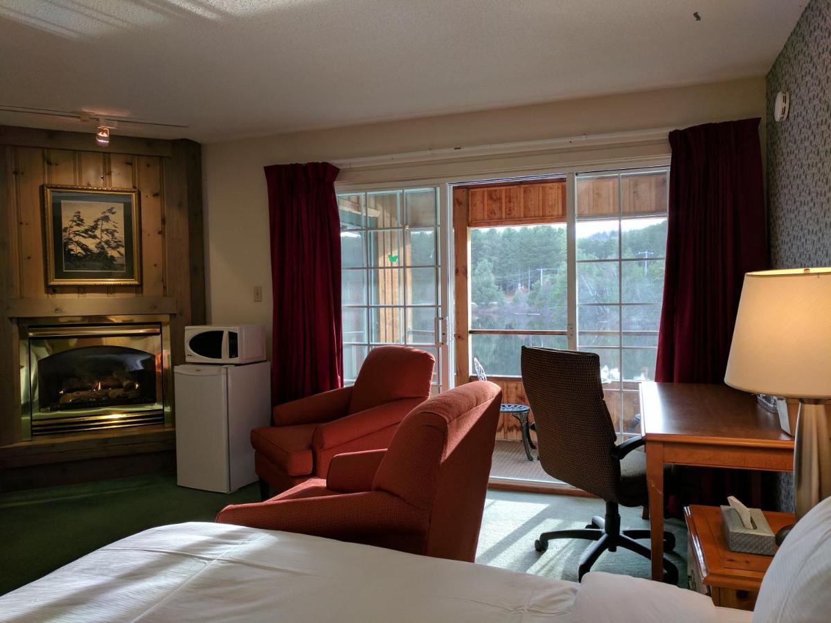 Algonquin Lakeside Inn Dwight Værelse billede