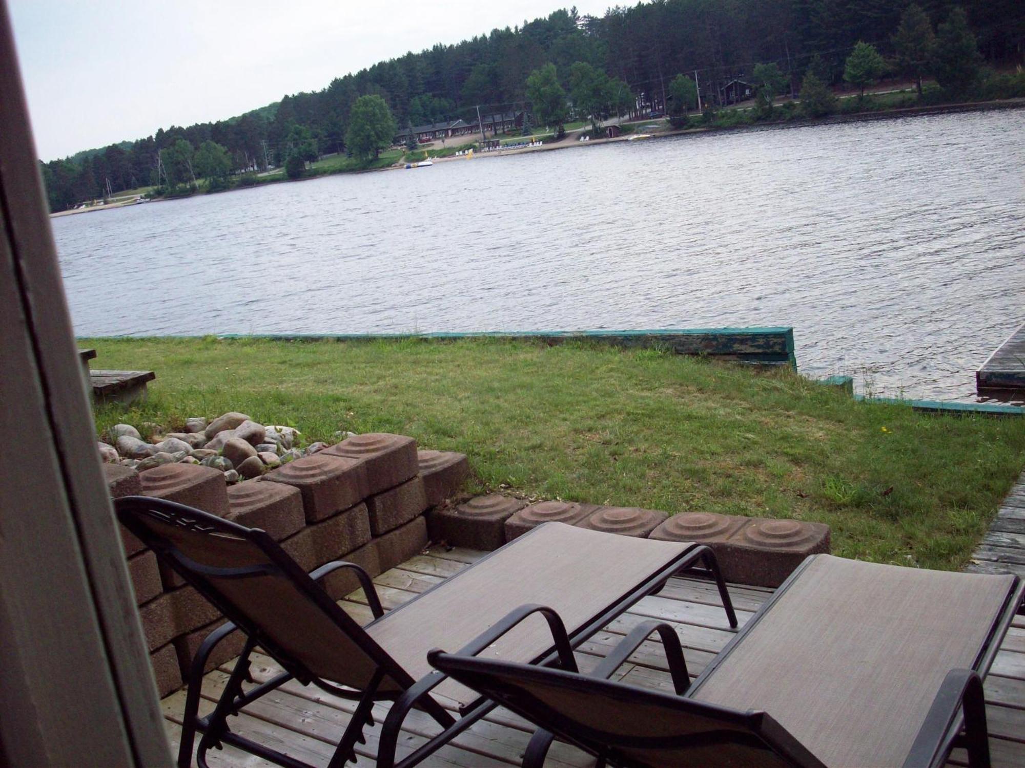 Algonquin Lakeside Inn Dwight Eksteriør billede