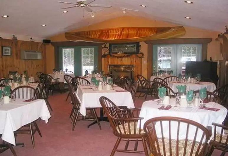 Algonquin Lakeside Inn Dwight Eksteriør billede