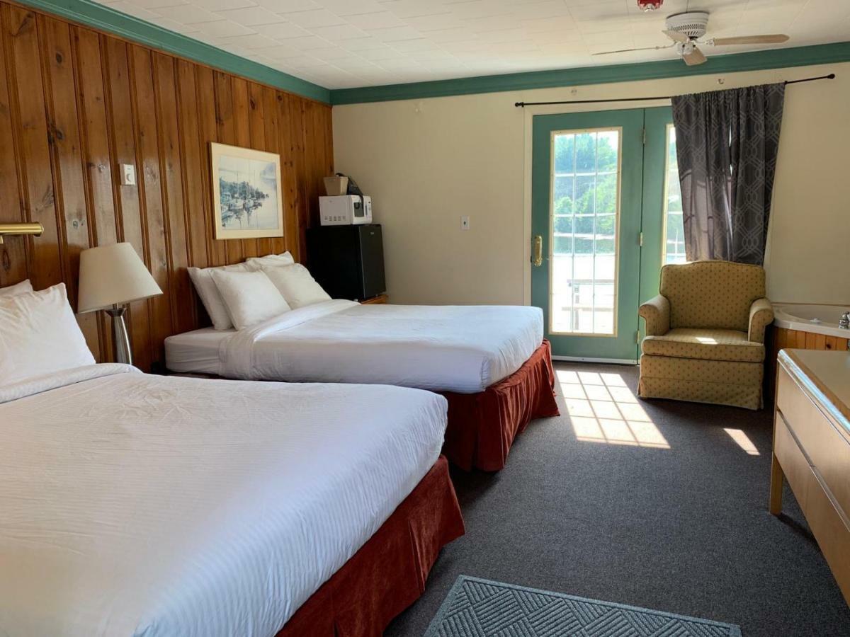 Algonquin Lakeside Inn Dwight Eksteriør billede